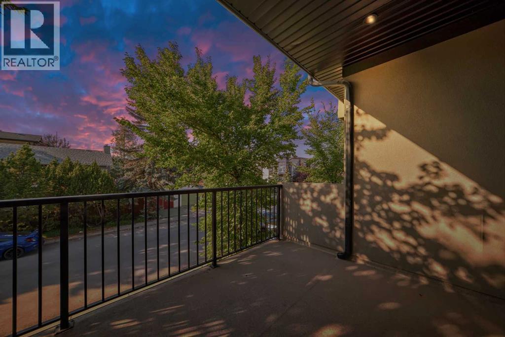 Photo 14 of 1812 47 Street Nw, Calgary AB