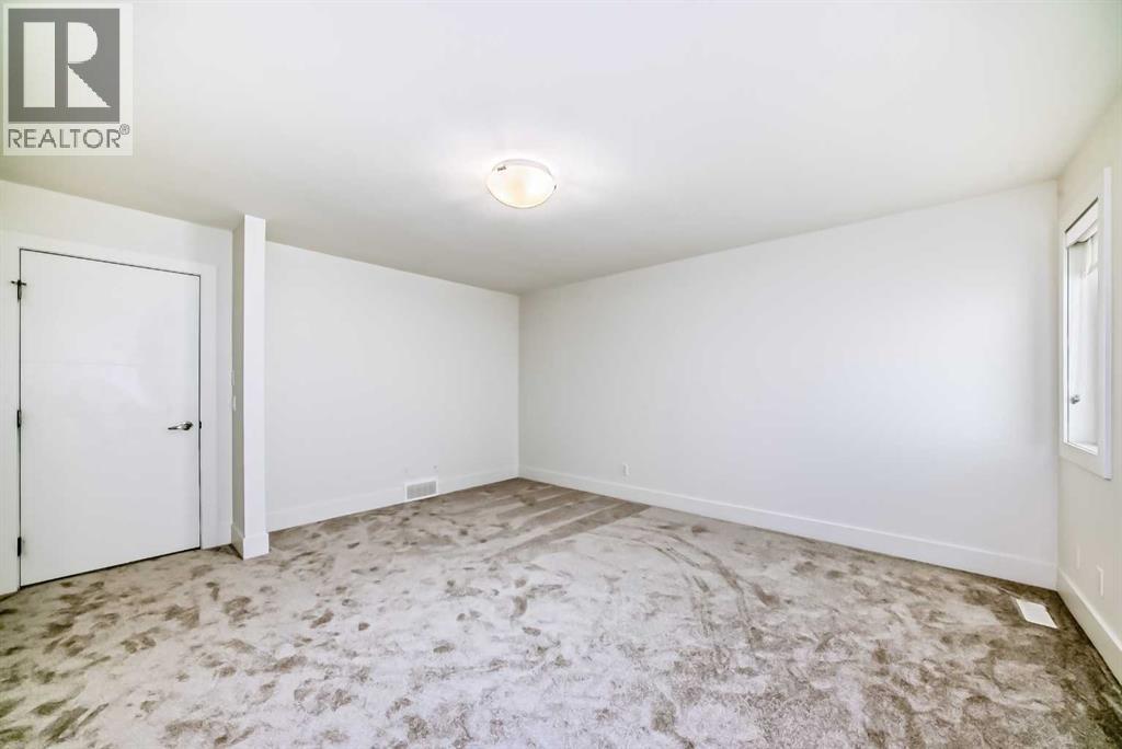 Photo 30 of 1812 47 Street Nw, Calgary AB