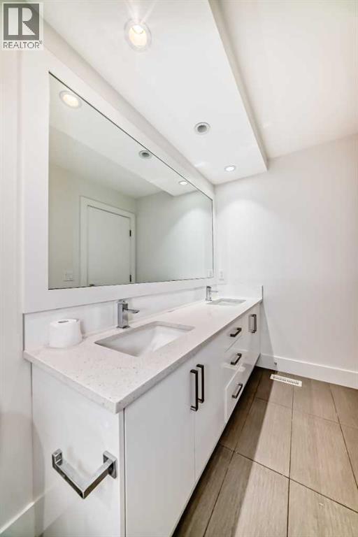 Photo 25 of 1812 47 Street Nw, Calgary AB