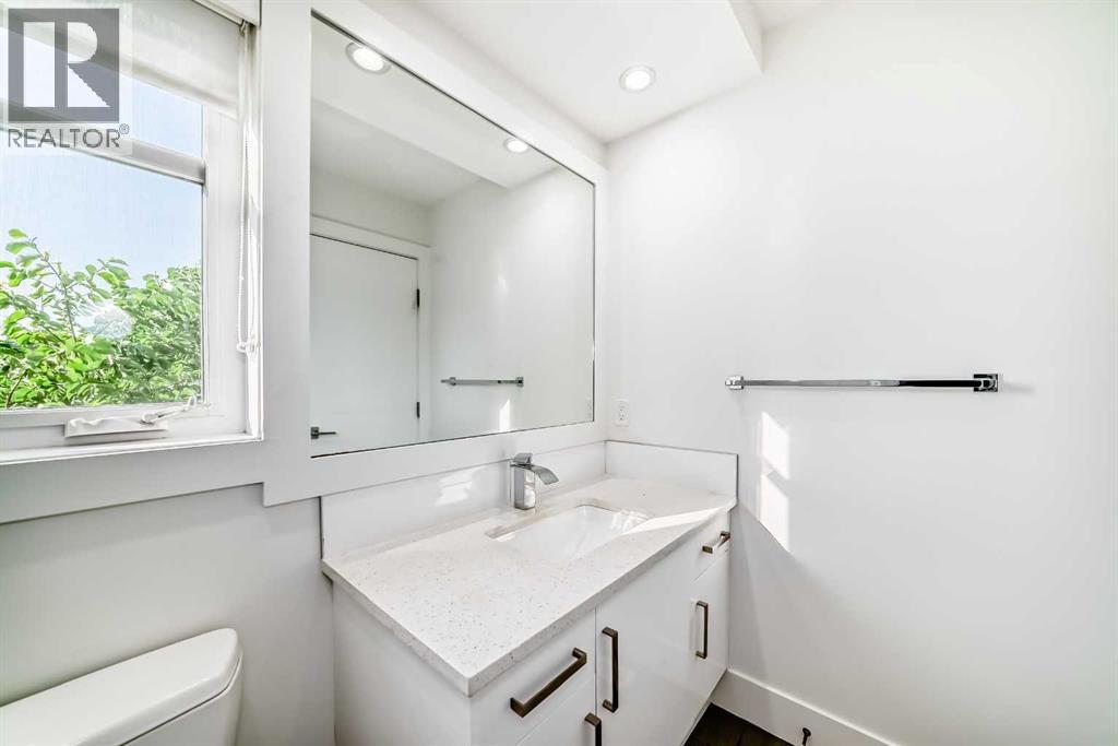 Photo 48 of 1812 47 Street Nw, Calgary AB