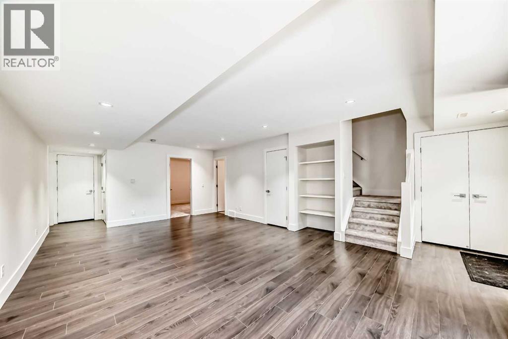 Photo 24 of 1812 47 Street Nw, Calgary AB