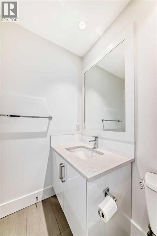 Photo 6 of 1812 47 Street Nw, Calgary AB
