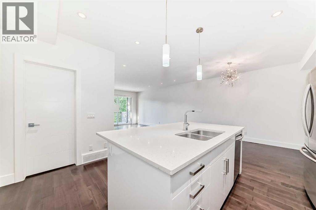 Photo 31 of 1812 47 Street Nw, Calgary AB