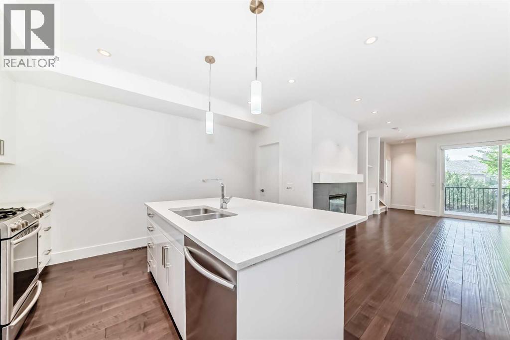 Photo 19 of 1812 47 Street Nw, Calgary AB