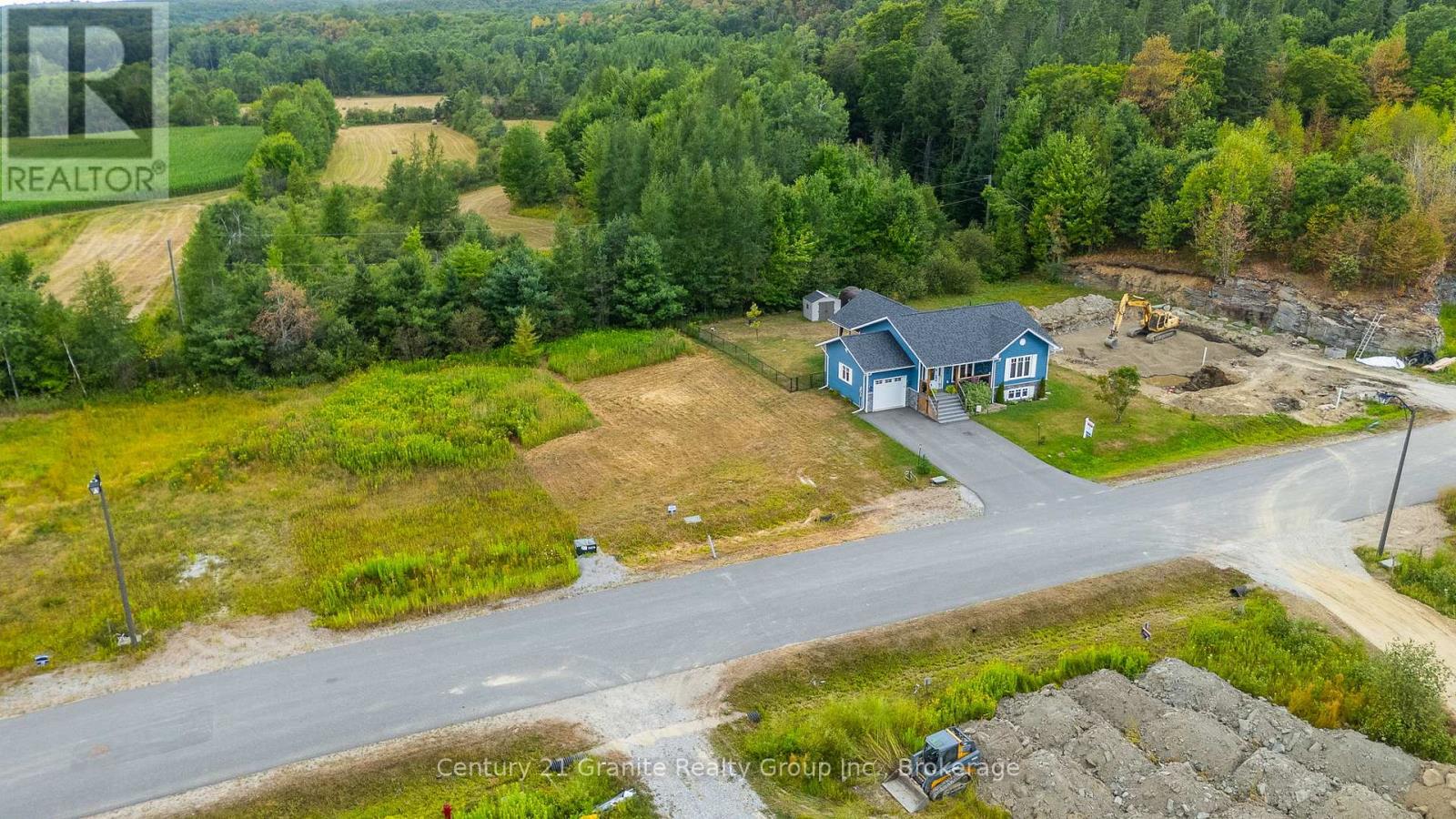 Photo 3 of 62 Windover Drive, Minden Hills ON