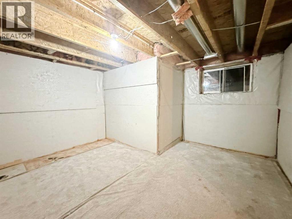 Photo 8 of 262 Luxstone Road Sw, Airdrie AB