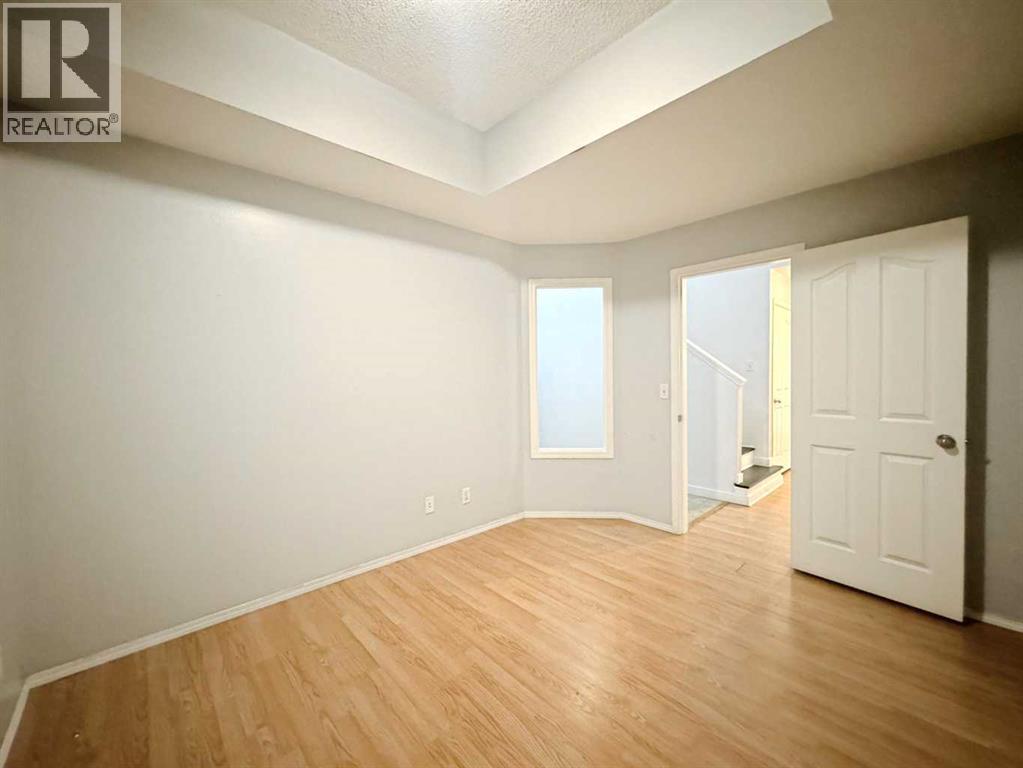 Photo 17 of 262 Luxstone Road Sw, Airdrie AB