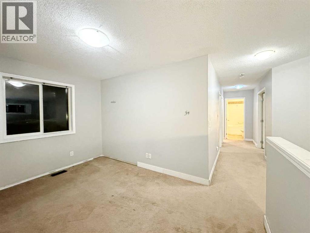 Photo 27 of 262 Luxstone Road Sw, Airdrie AB