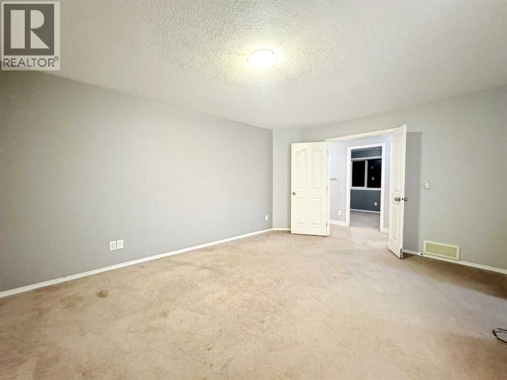 Photo 28 of 262 Luxstone Road Sw, Airdrie AB