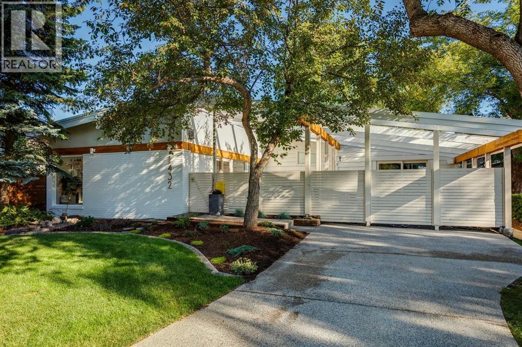 Photo 25 of 1432 Chardie Place Sw, Calgary AB