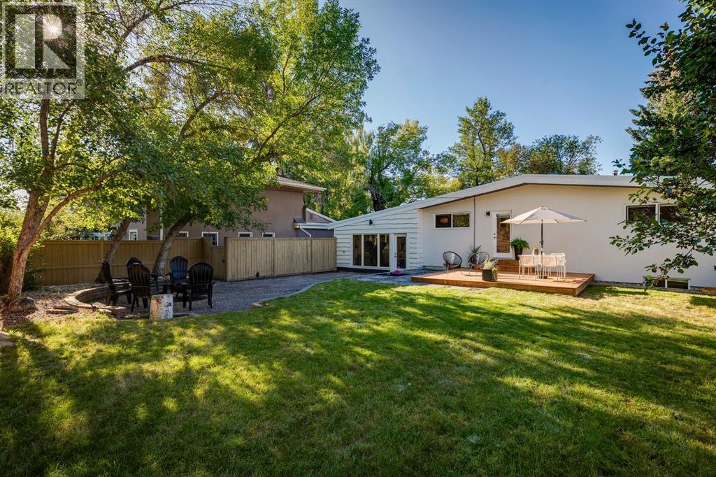 Photo 43 of 1432 Chardie Place Sw, Calgary AB