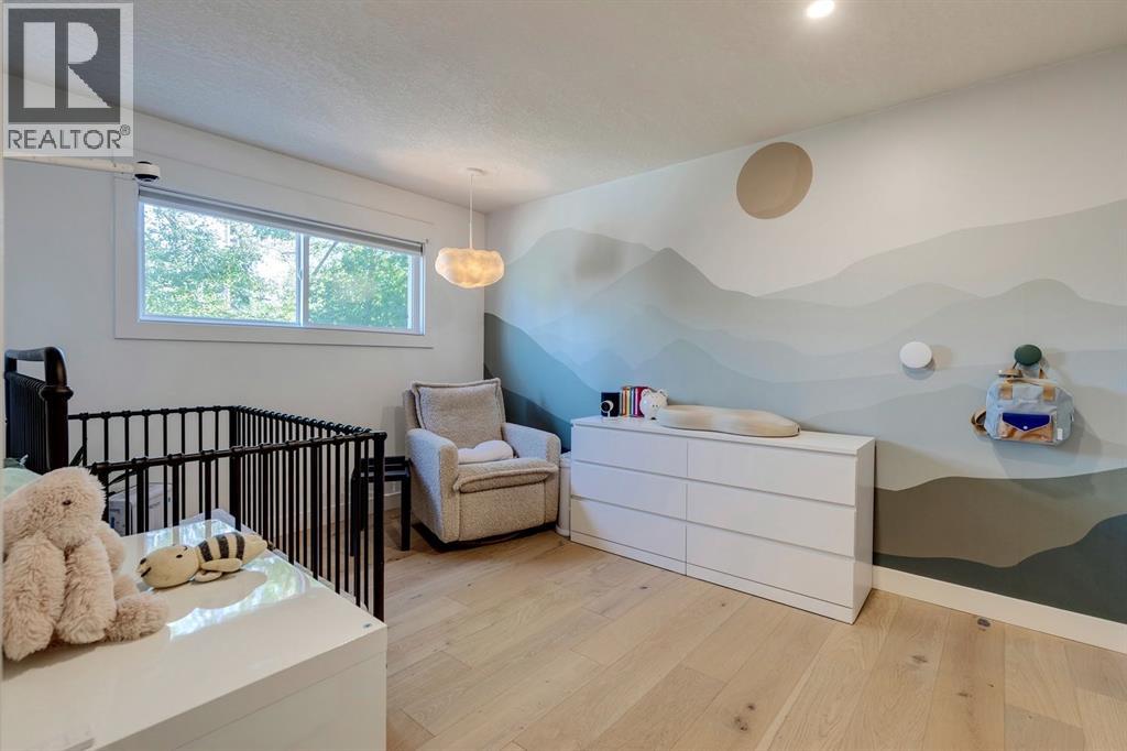 Photo 28 of 1432 Chardie Place Sw, Calgary AB