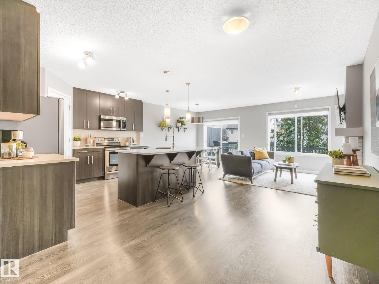Photo 37 of 1671 Chapman Wy Sw, Edmonton AB