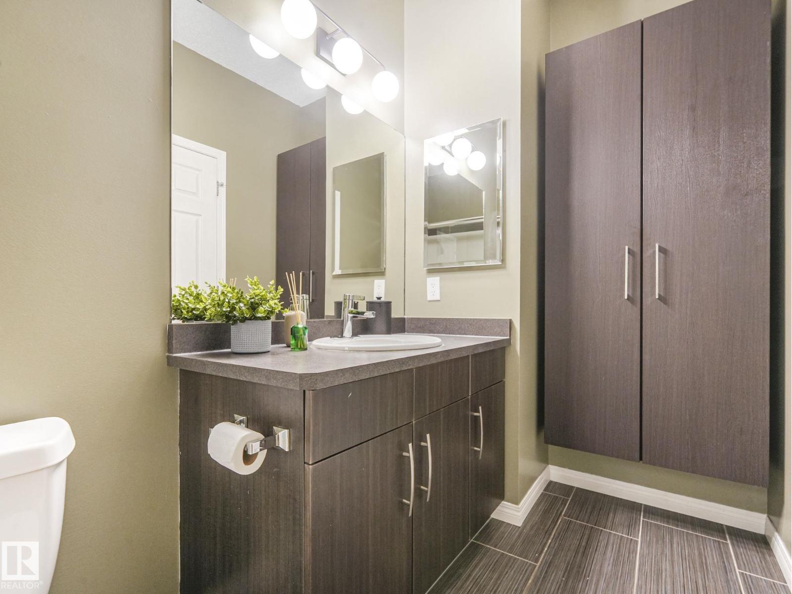 Photo 29 of 1671 Chapman Wy Sw, Edmonton AB