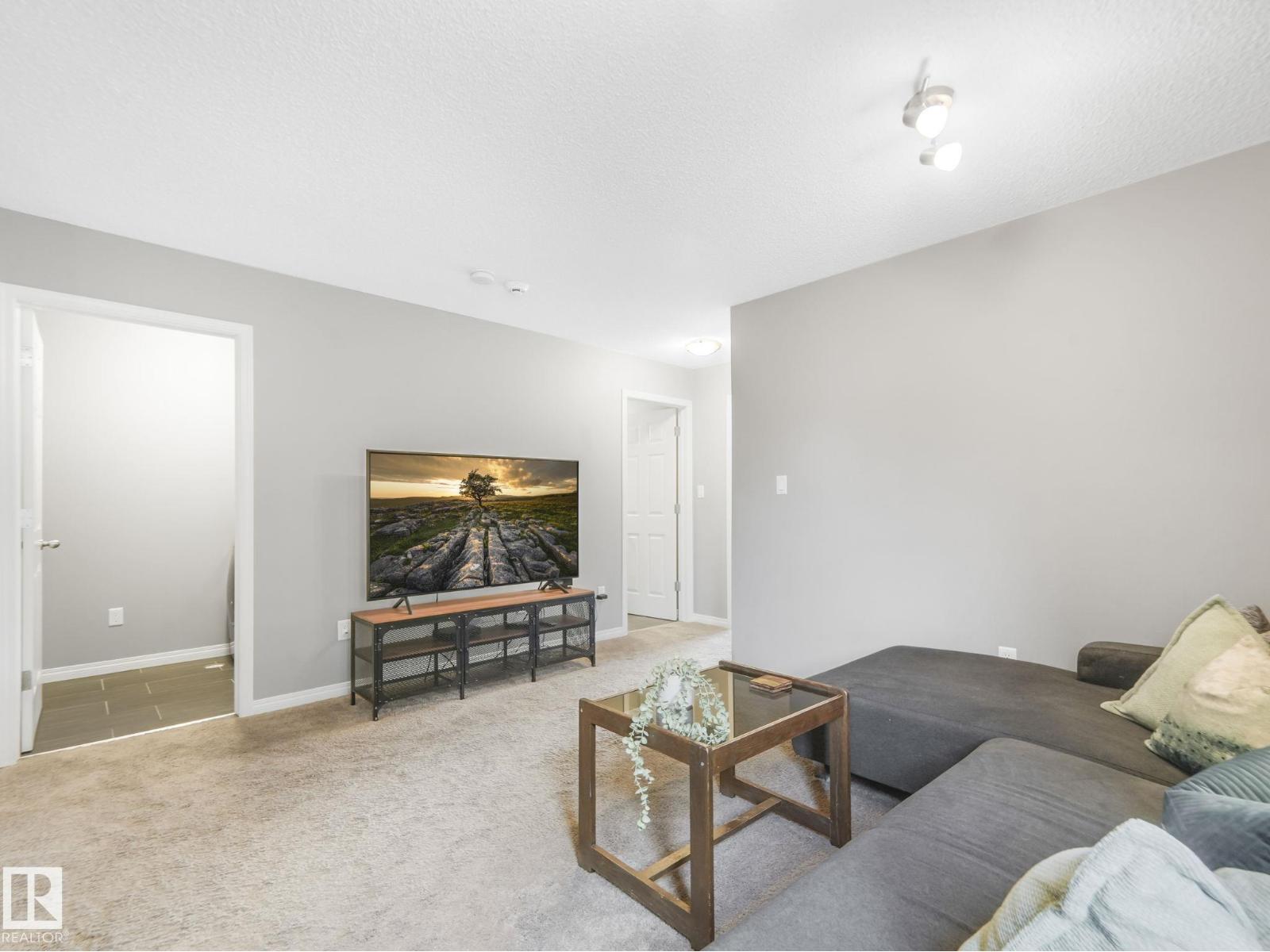 Photo 28 of 1671 Chapman Wy Sw, Edmonton AB