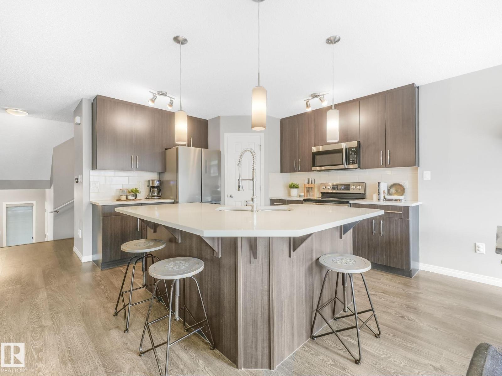 Photo 43 of 1671 Chapman Wy Sw, Edmonton AB