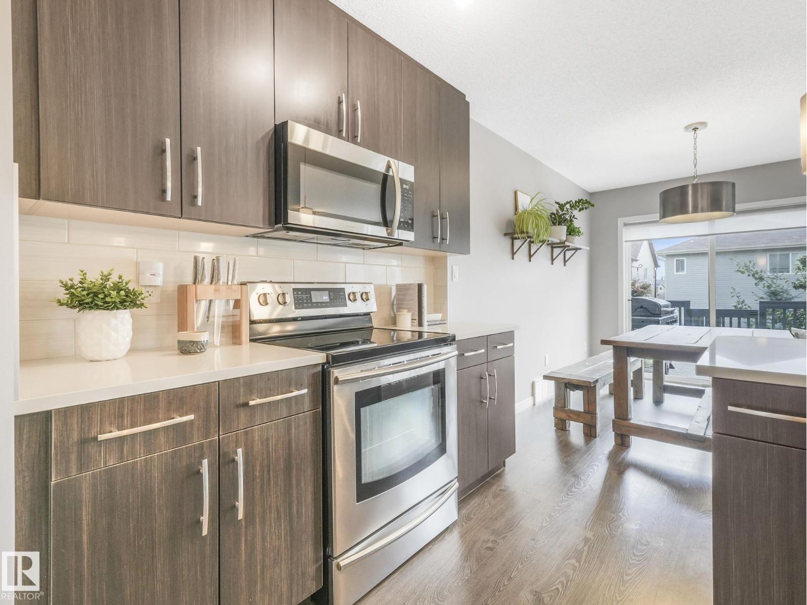 Photo 27 of 1671 Chapman Wy Sw, Edmonton AB
