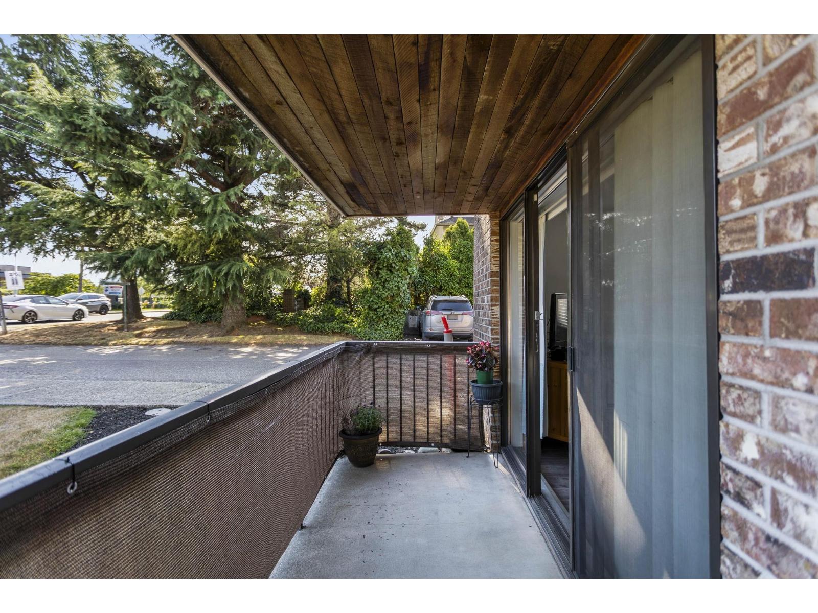 Photo 6 of 116 32175 Old Yale Road, Abbotsford BC