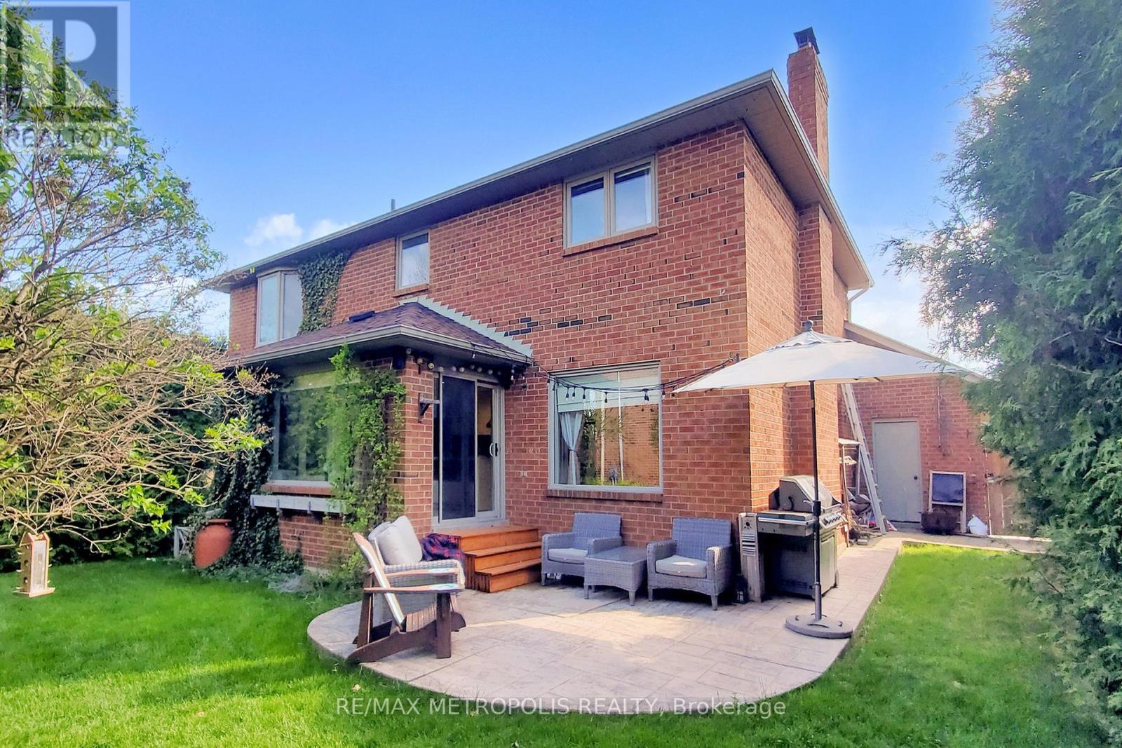 Photo 48 of 1310 Golden Meadow Trail, Oakville ON