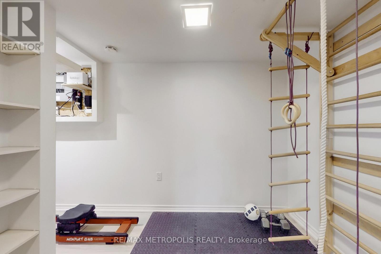 Photo 43 of 1310 Golden Meadow Trail, Oakville ON