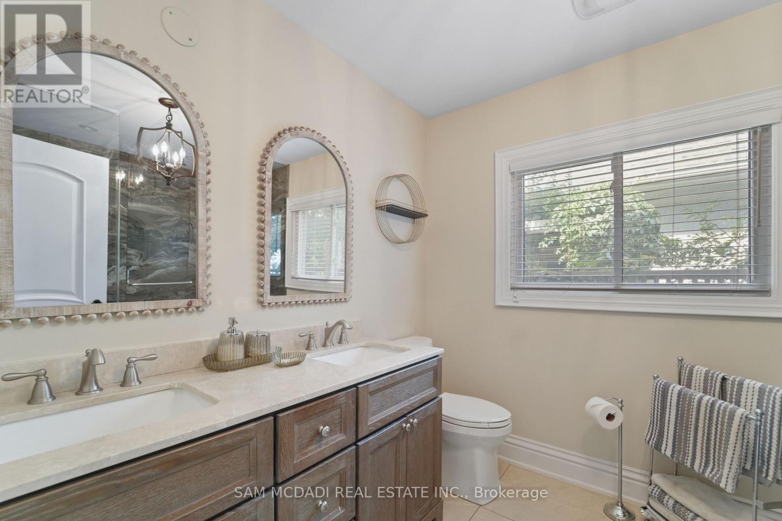 Photo 30 of 1480 Clarkson Road N, Mississauga ON