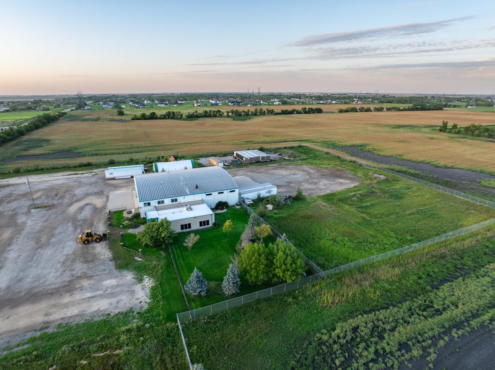 Photo 13 of 2277 Pipeline Rd, West Saint Paul MB