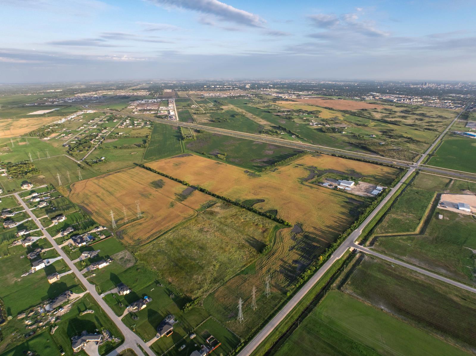 Photo 26 of 2277 Pipeline Rd, West Saint Paul MB