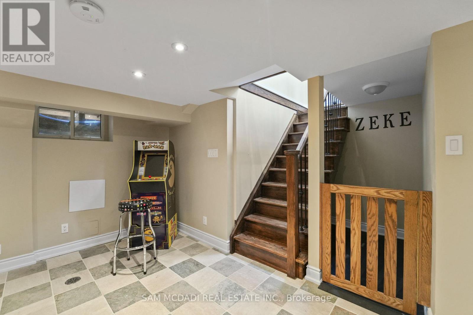 Photo 23 of 1480 Clarkson Road N, Mississauga ON