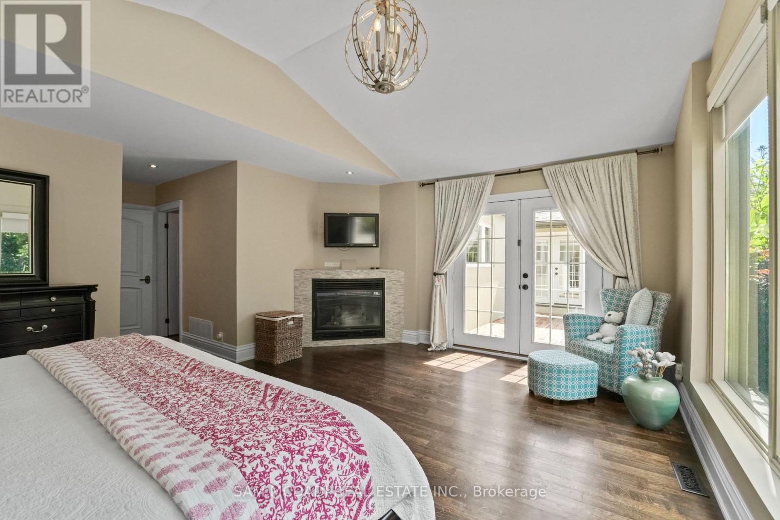 Photo 40 of 1480 Clarkson Road N, Mississauga ON