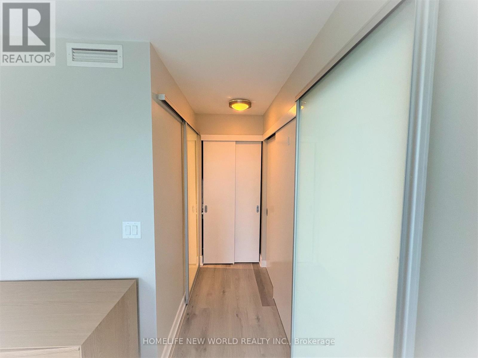 Photo 1 of 503 110 Charles Street E, Toronto ON
