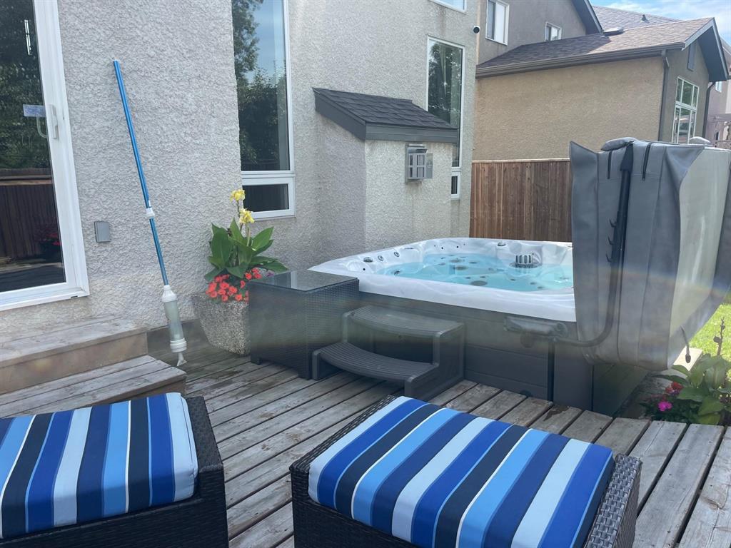 Photo 20 of 53 Notley Drive, Winnipeg MB