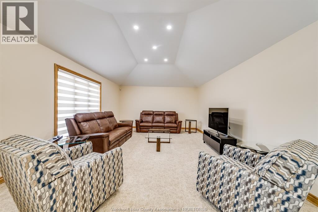 Photo 35 of 2021 Eugeni Street, Tecumseh ON