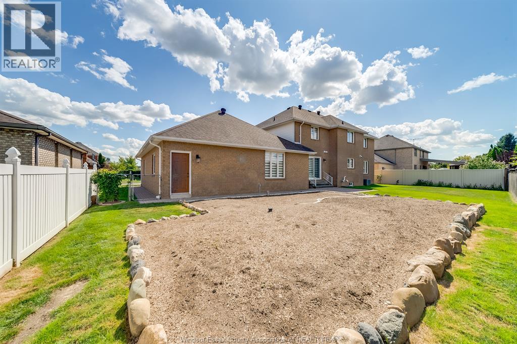 Photo 34 of 2021 Eugeni Street, Tecumseh ON