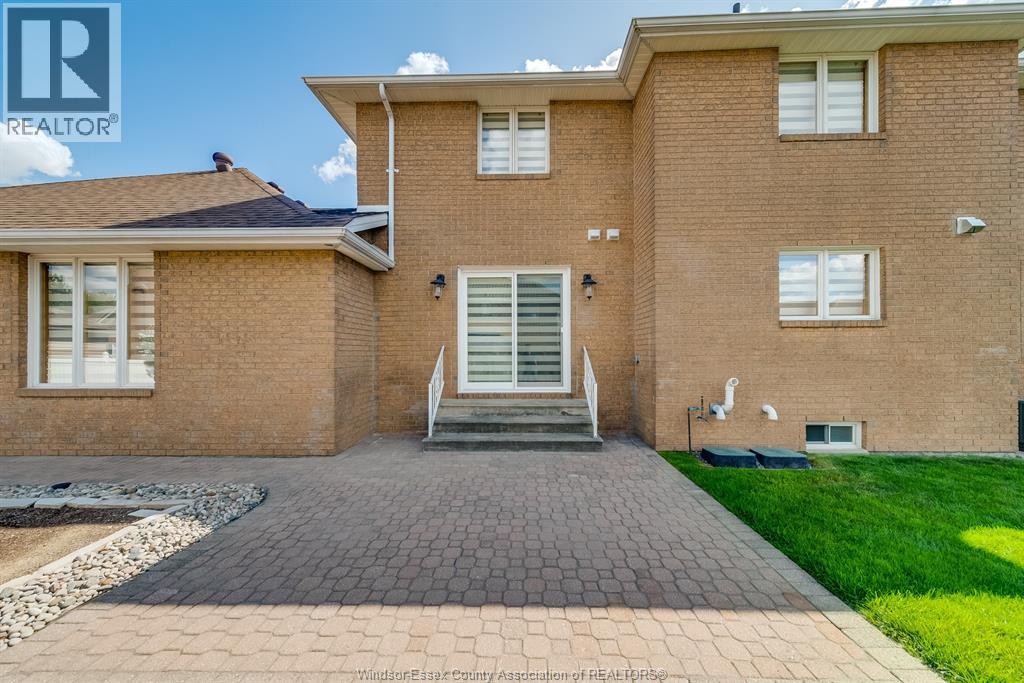 Photo 28 of 2021 Eugeni Street, Tecumseh ON