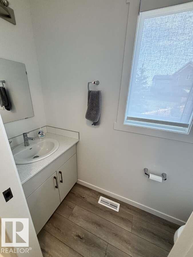 Photo 3 of 52 1025 Secord Pm Nw, Edmonton AB