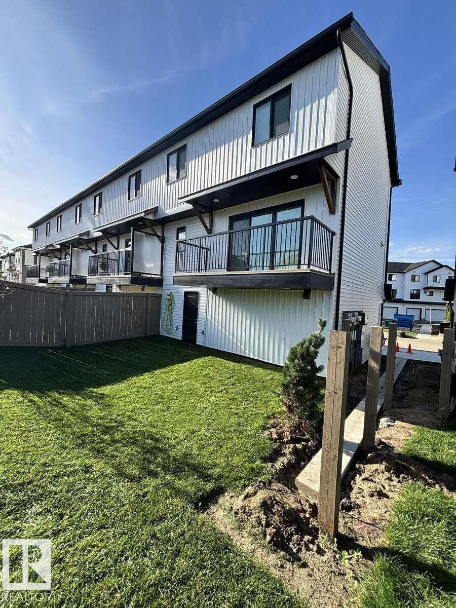 Photo 25 of 52 1025 Secord Pm Nw, Edmonton AB