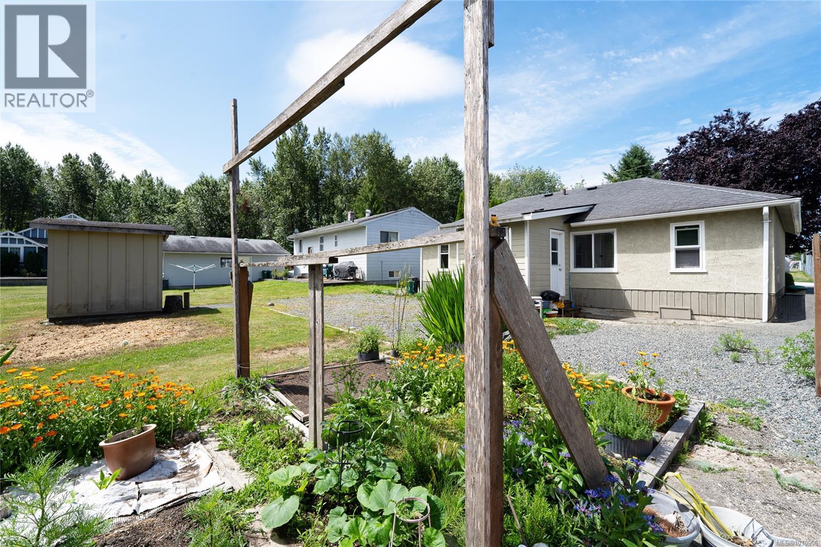 Photo 6 of 130 132 Beech Ave, Duncan BC