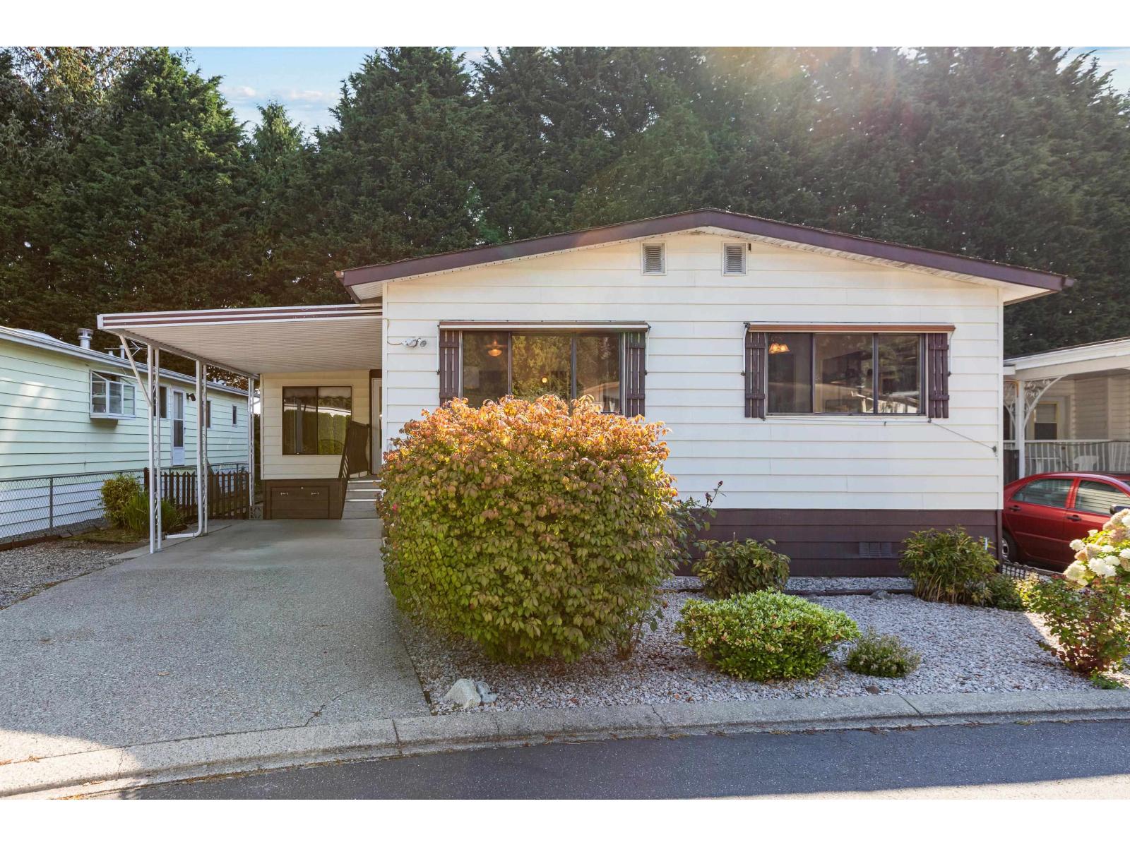 Photo 20 of 102 2062 King George Boulevard, Surrey BC