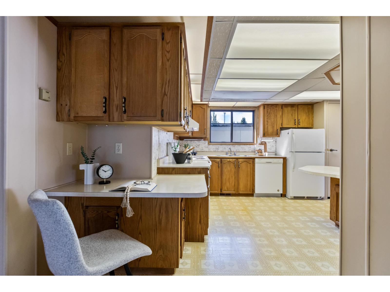 Photo 36 of 102 2062 King George Boulevard, Surrey BC