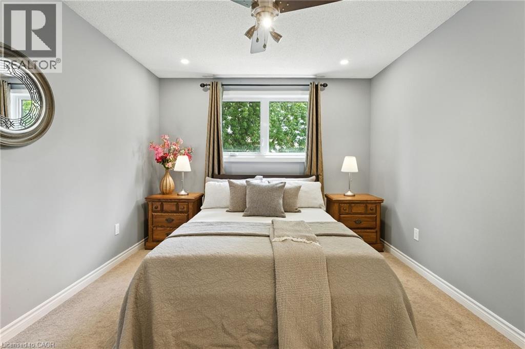 Photo 33 of 2438 Whittaker Drive, Burlington ON