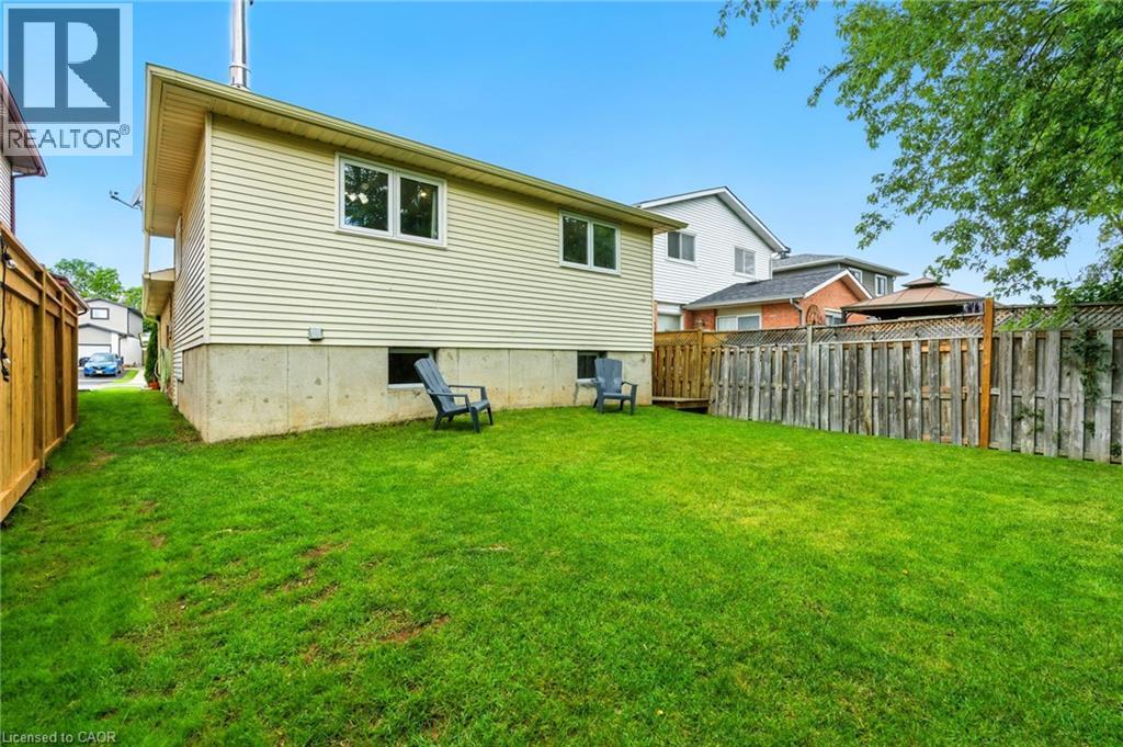 Photo 40 of 2438 Whittaker Drive, Burlington ON