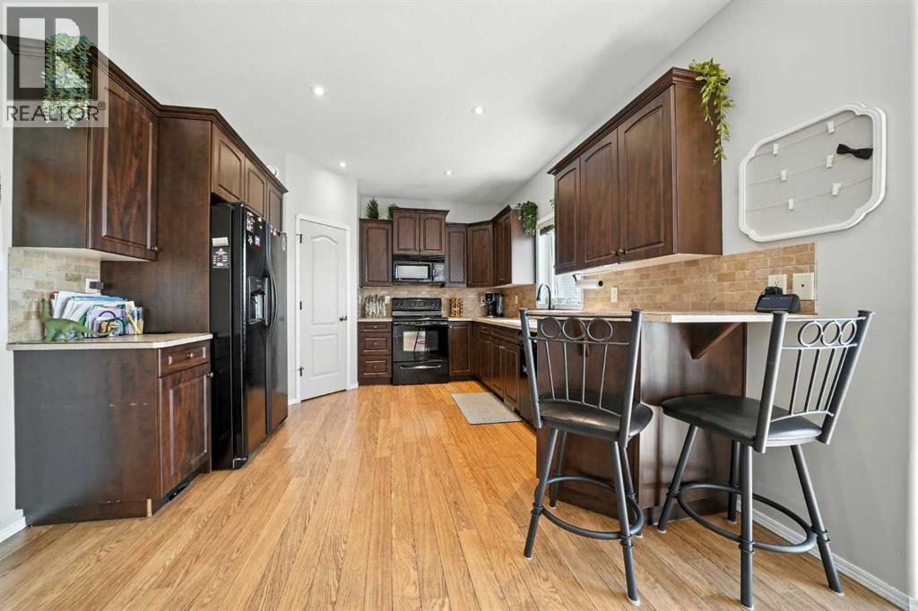 Photo 6 of 187 Inkster Close, Red Deer AB