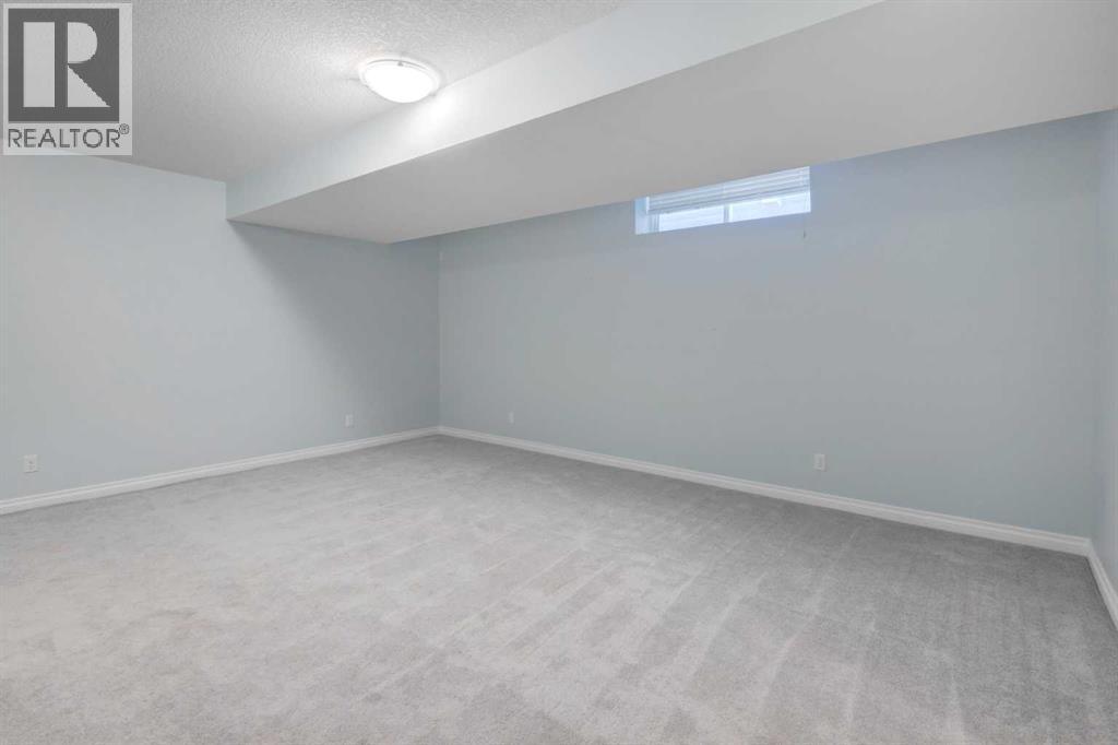 Photo 6 of 69 Willow Drive, Cochrane AB