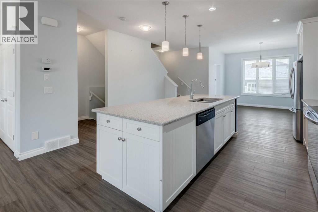 Photo 5 of 69 Willow Drive, Cochrane AB