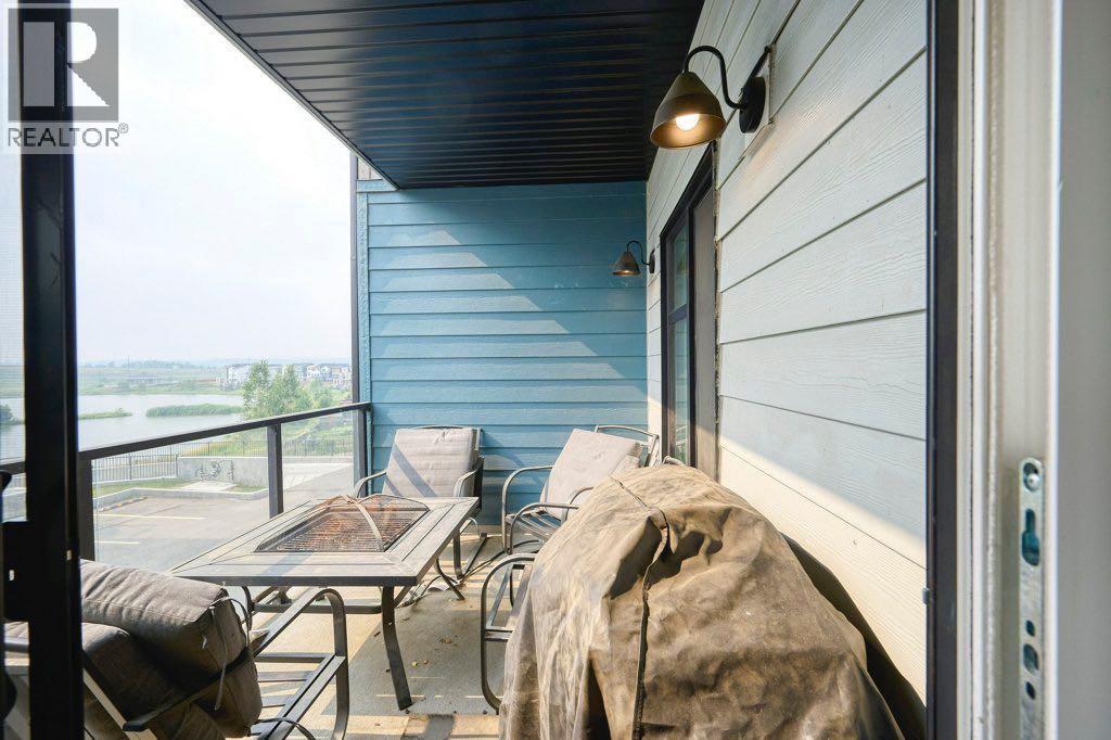 Photo 18 of 50 Cranbrook Gardens Se, Calgary AB