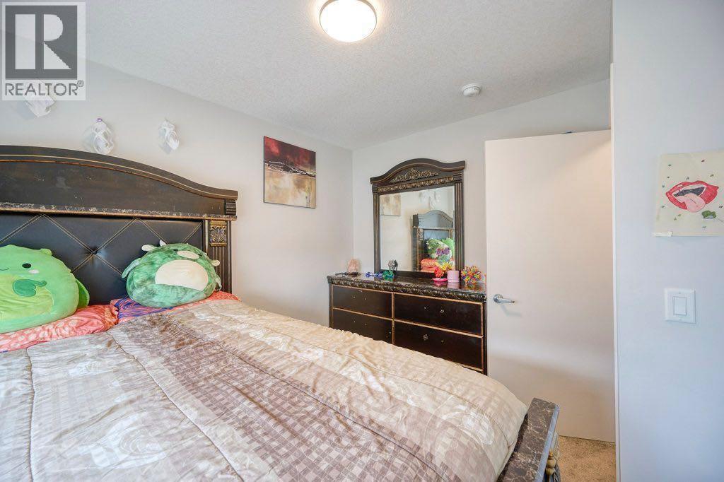 Photo 28 of 50 Cranbrook Gardens Se, Calgary AB