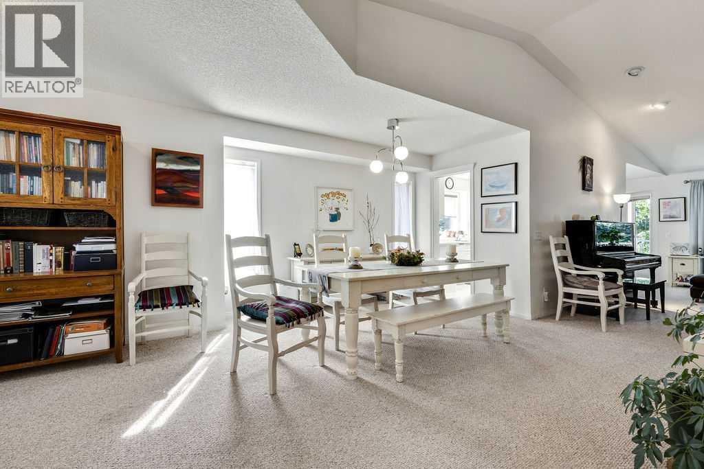 Single Family House for Sale in  Sierra Morena Green SW Signal Hill Calgary 