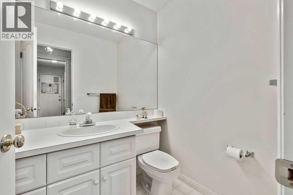 Single Family House for Sale in  Sierra Morena Green SW Signal Hill Calgary 