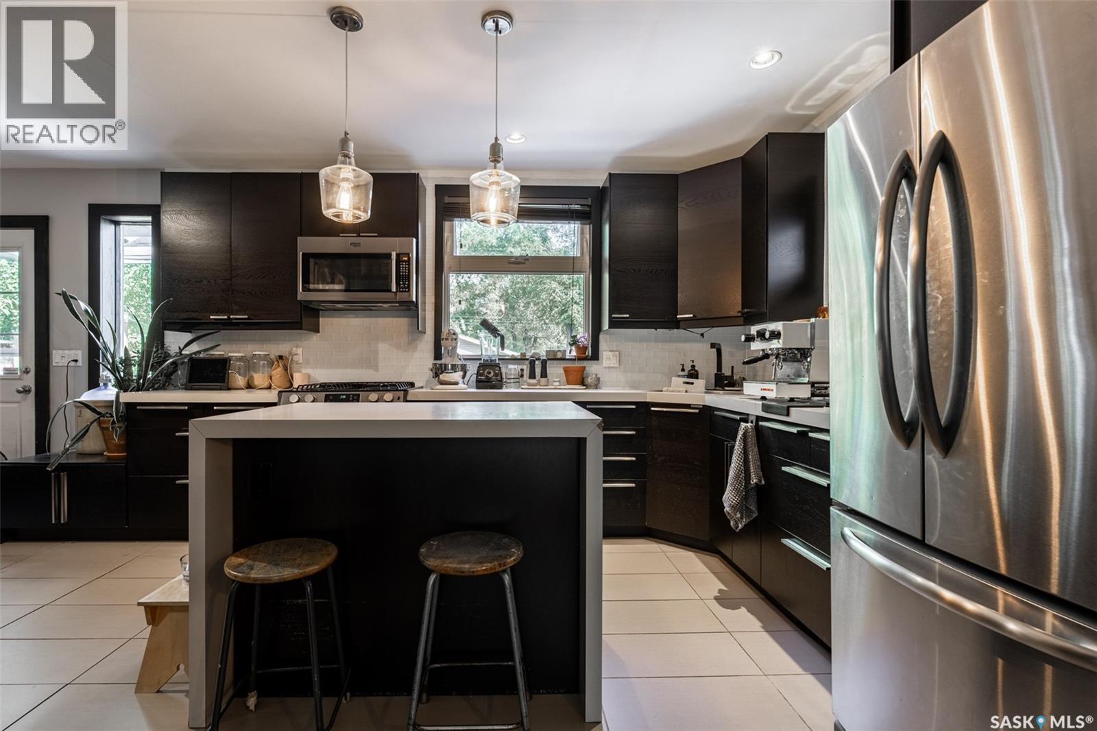 Photo 12 of 705 Albert Avenue, Saskatoon SK