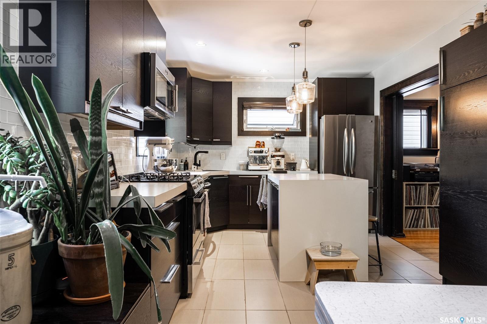Photo 13 of 705 Albert Avenue, Saskatoon SK